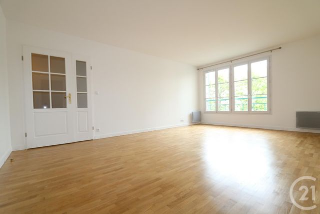 Appartement F2 à louer - 2 pièces - 55.63 m2 - RUEIL MALMAISON - 92 - ILE-DE-FRANCE - Century 21 Beauharnais