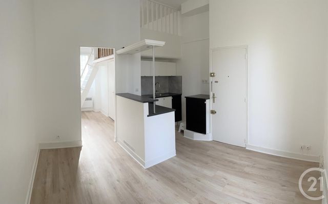Appartement F1 à louer - 1 pièce - 24.28 m2 - RUEIL MALMAISON - 92 - ILE-DE-FRANCE - Century 21 Beauharnais